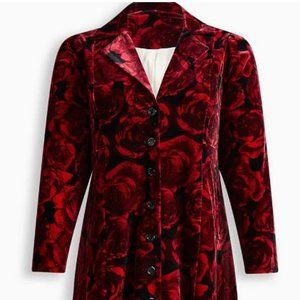 TORRID BETSEY JOHNSON RED VELVET COAT NWT HOLIDAY 30W TORRID 6